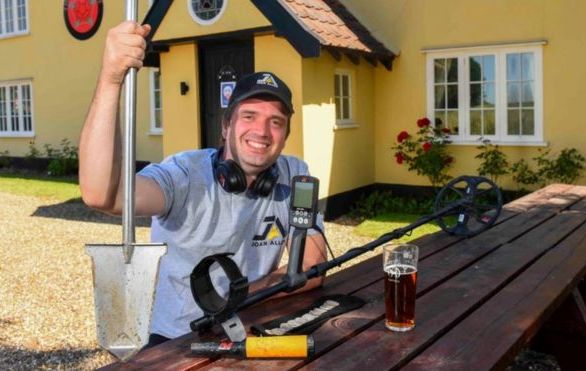 Luke Mahoney said the "feeling of scraping the dirt away and seeing the coins is indescribable"